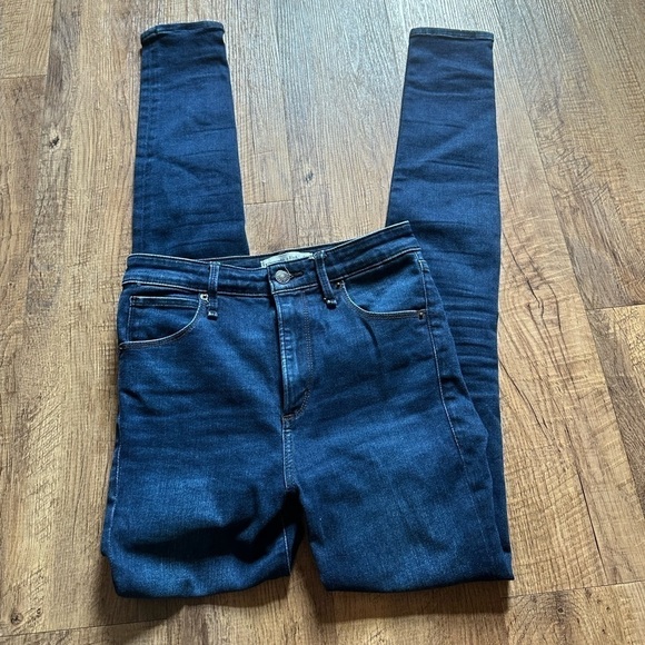 ABERCROMBIE & FITCH High Rise Super Skinny Jeans - Picture 2 of 4